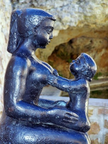 maternity-seat-1180161_640