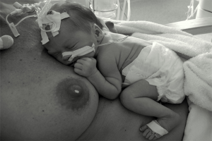 helping-premature-babies-breastfeed
