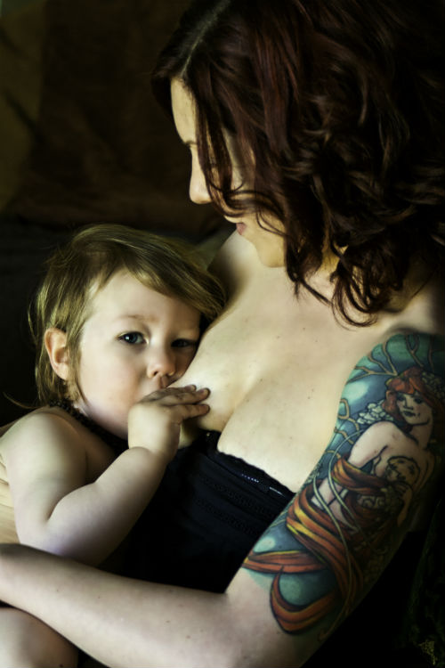 Tattoos, Piercing, and Breastfeeding Anna and Monty (4)
